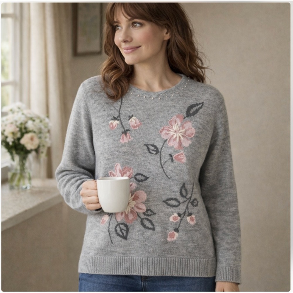 Alfred Dunner Women Gray Floral Embroidered Pearl Accent‎ Crew Neck Sweater L